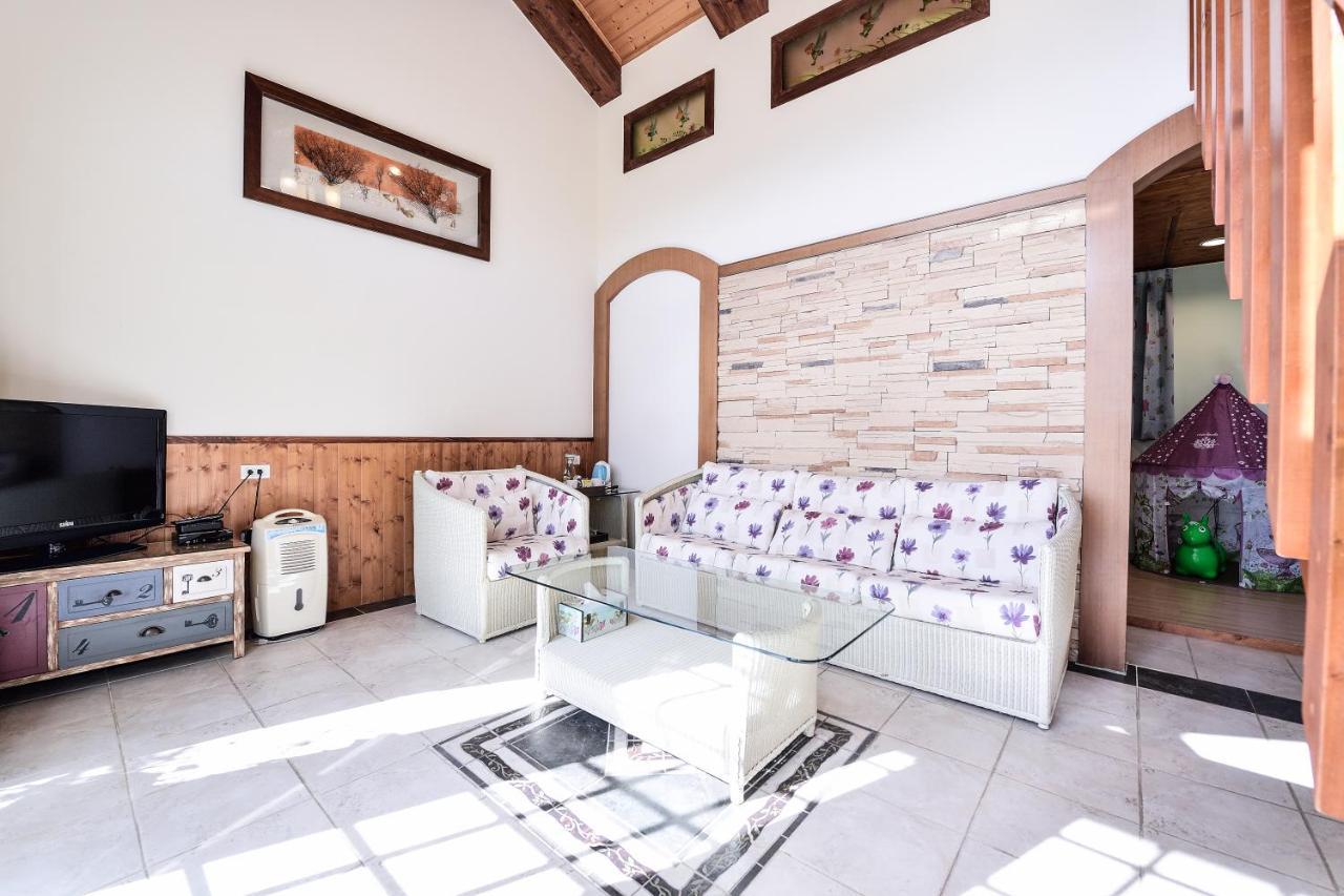 Starhome Cottage Renai Exterior foto